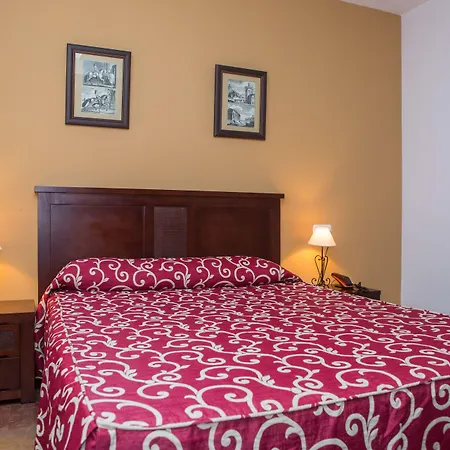 Hotel San Cayetano