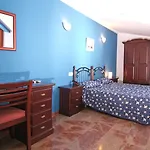 Hotel San Cayetano 2*