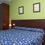 Hotel San Cayetano 2*