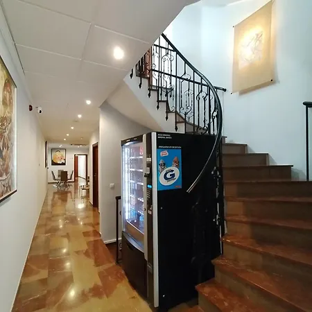 San Cayetano Hotel 2*