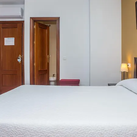 San Cayetano 2* Ρόντα