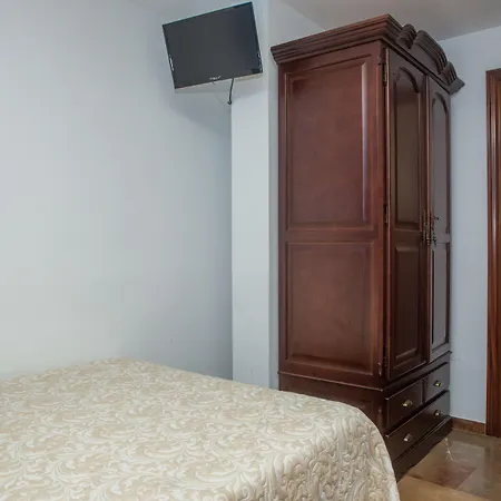 San Cayetano 2* Ρόντα