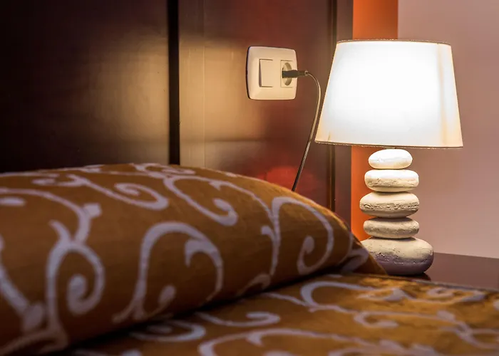 Hotell San Cayetano 2*