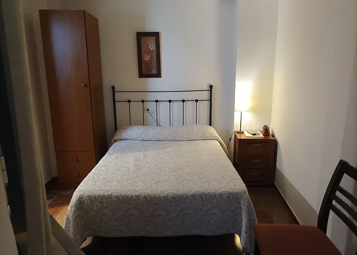 Hotel San Cayetano 2*